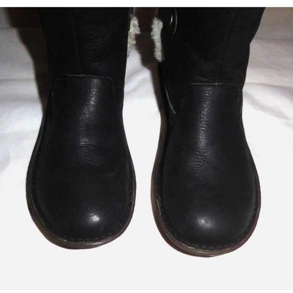 FINAL SALE 🎈UGG Akadia Black Leather Shearling Boots Size 6 NEW NO BOX * - Picture 9 of 16